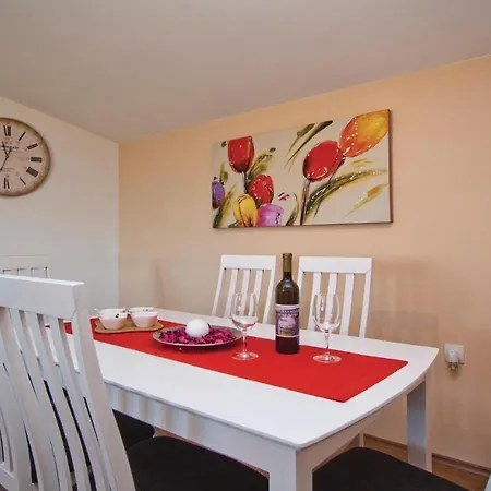 Stunning In With Wifi Apartment