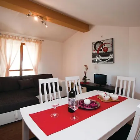 Stunning In With Wifi Apartment